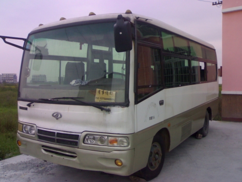 转让一辆19座客车