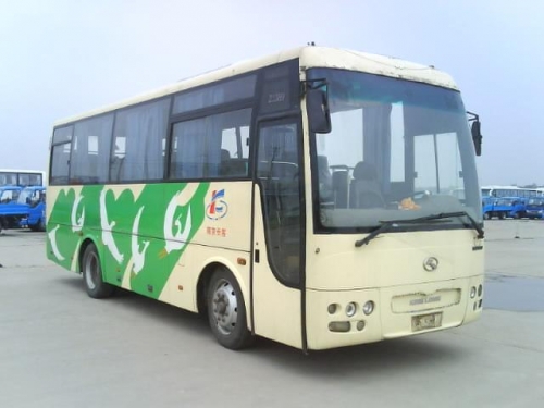 出售02年30座客车