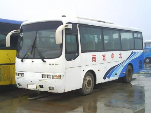 出售05年30座客车