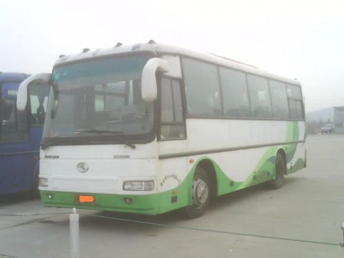 出售金龙6892E2 2001年上牌