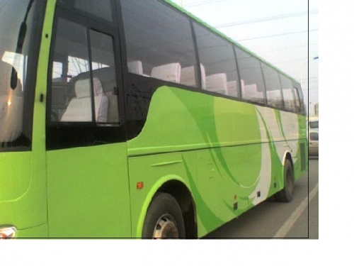 出售金龙客车6110 后置维柴增压:中冷发动机(300马力) 内有空调:彩电