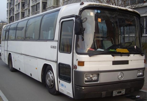 售外交部退下来49座奔驰D0303大客车