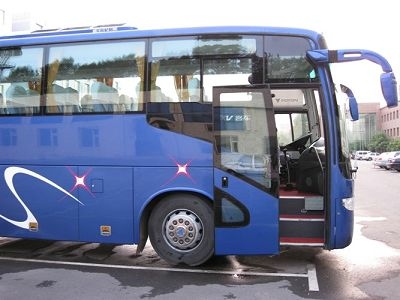 现出售2006年12月份49座+1+1北汽福田欧V客车