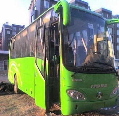 金龙客车 6830  05年01月26日上牌   玉柴4112发动机 冷暖空调 ABS 刹车