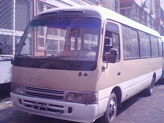 出售2002年非营运华西客车！低价处理！