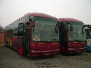 高档二手卧铺客车出售