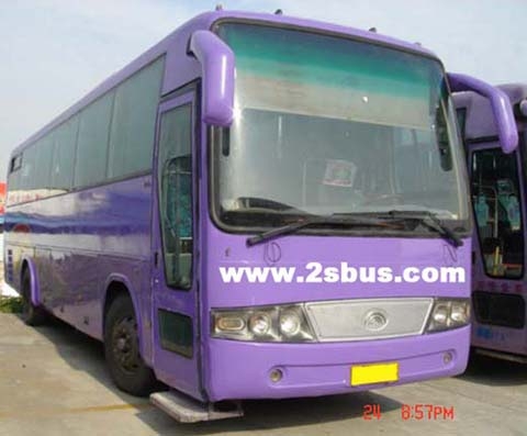 出售2002年12月47座宇通6113