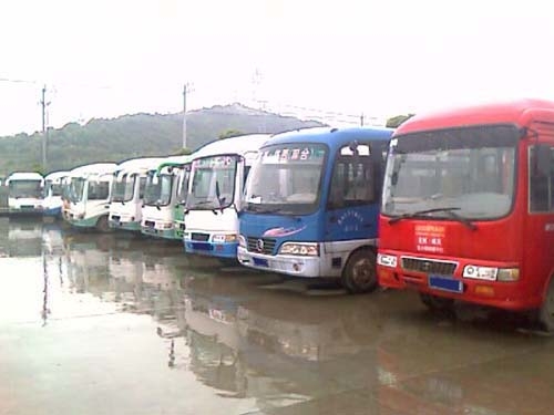 出售2003年1月牡丹中巴19座6602