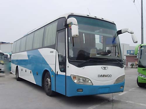 出售2004年4月47座大宇6120