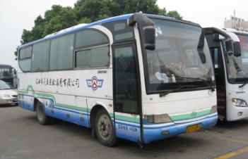 转让03年宇通客车