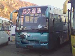 出售前置04年41座宇通ZK6900D客车