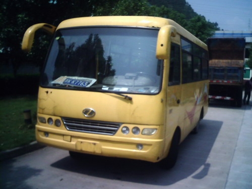 2004年跃进中巴
