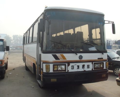 2001年39座非营运大客,原检察院用车,只跑了4
