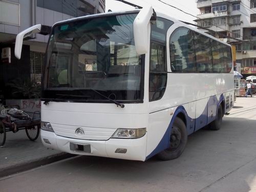 售02年宇通6790客车 29座(可加到35座)