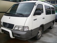 12座奔驰驰MB100