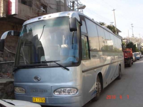 南京牌金龙大客车