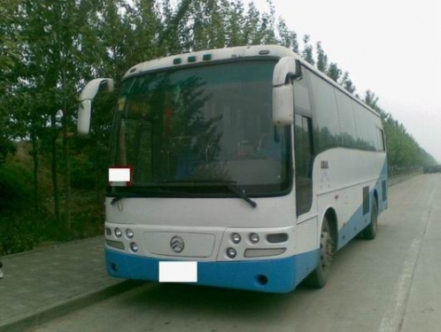 出售03年厦门金龙6935型39座  6.7W
