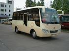 现出售04年19座楚风客车