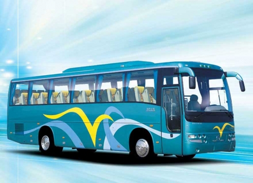 金旅47做带2.5万押金今年有3万的保险有旅游牌