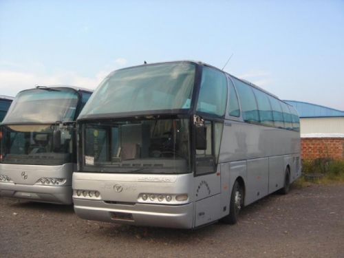  2003年1月青年JNP6127牌客车 41