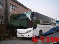 出售05年44座宇通卧铺车，配置好，价格合理，欲购从速。