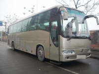 出售02年50座金龙客车6122，车况佳。