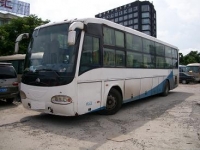 出售04年44座宇通卧铺车，车况好，价格便宜。