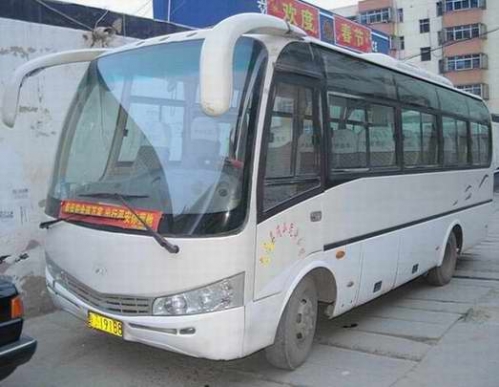 急售23台宇通ZK6737前置车
