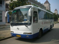 转让2001年金龙中型客车