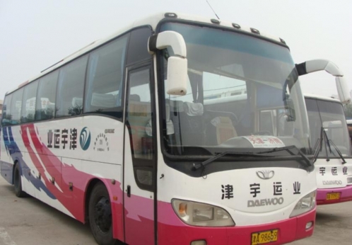出手本月下线客车7台，04年，超低价格
