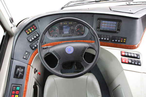 申龙SLK6129US5N5公交车（天然气国五23-46座）