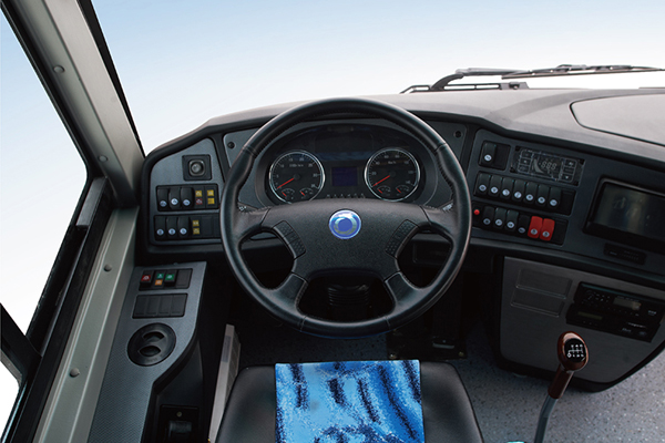 申龙SLK6118L5C客车（柴油国四24-53座）