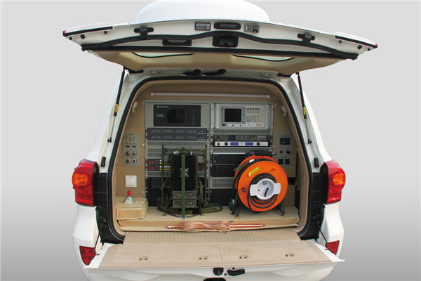 宇通ZK5030XZH1指挥车（汽油国四4-8座）