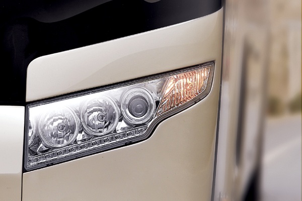 金旅XML6128J15N客车（天然气国五24-59座）