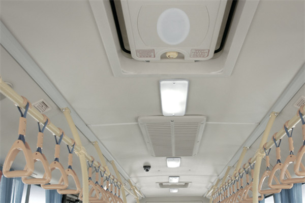 金旅XML6845J15CN公交车（天然气国五14-30座）