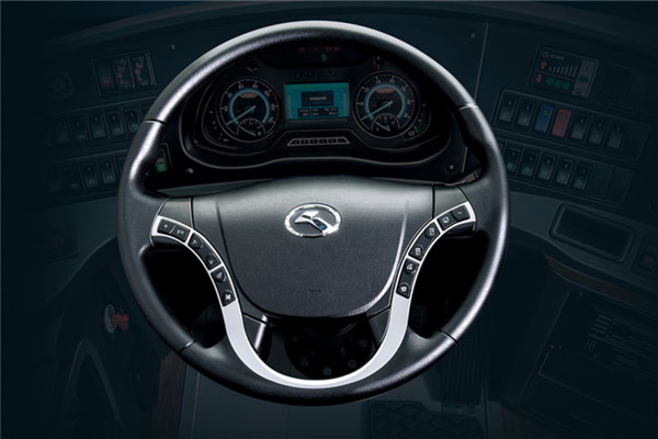 金龙XMQ6111CYN5D1客车（天然气国五24-51座）