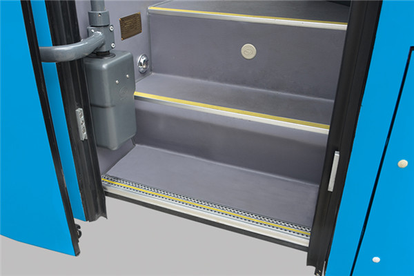 金龙XMQ6112AYD5C1客车（柴油国五24-52座）