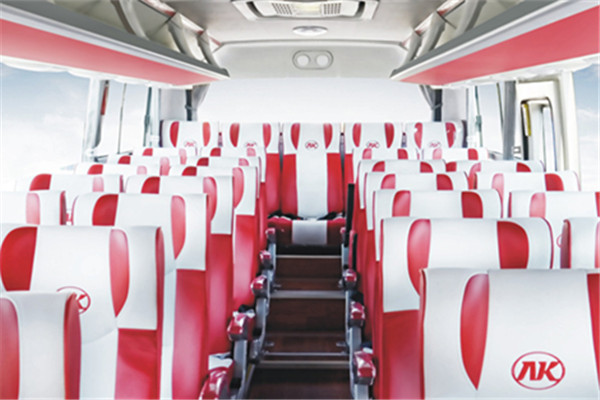 安凯HFF6859KD1E4B客车（柴油国四24-35座）