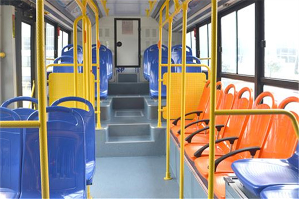 亚星JS6106GHEV5公交车（天然气/电混动国五20-42座）