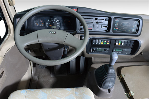 金龙XMQ6706AYD4D1客车（柴油国四10-23座）