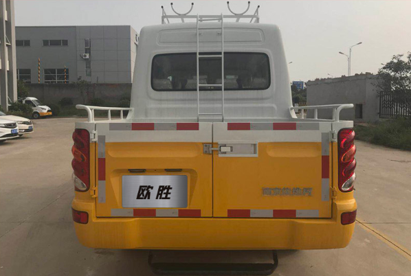 依维柯工程车 NJ5046XGCF5E