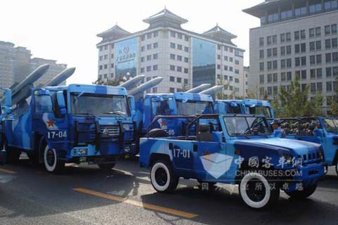 搭载朝柴QD32发动机的阅兵仪式用车