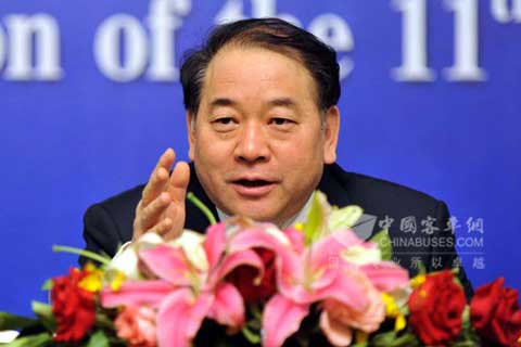 全国人大代表、中国重型汽车集团公司董事长马纯济