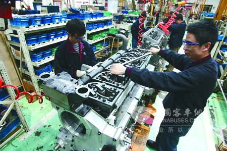 重庆康明斯发动机有限公司发动机生产线 