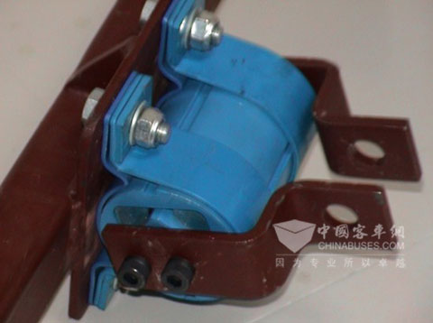 华越扭力减震器