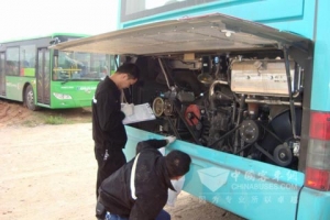 东风康明斯再度携手深圳公交    