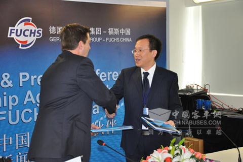 采埃孚中国与福斯中国签订战略合作伙伴协议