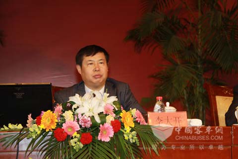 法士特董事长李大开