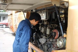 六度服务两会 上海日野零故障铸就传奇