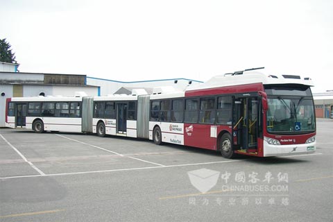圣保罗二级铰接式巴士